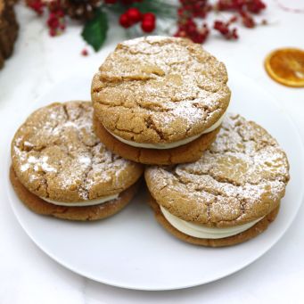 Gingerbeard Cookie Sandwiches